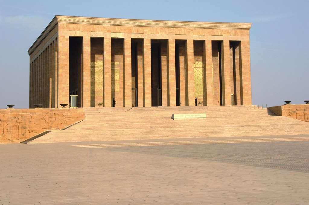فندق سويسوتيل أنقرة وسائل الراحة الصورة